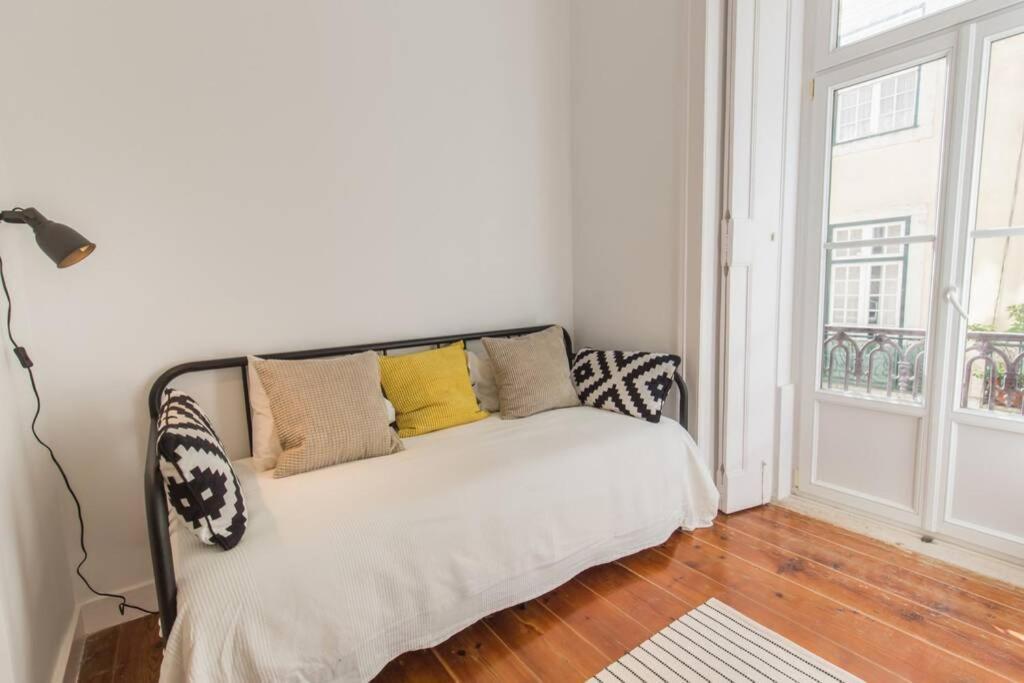 135 A - In Tranquil Flat In Alfama Near Se And Castle Apartamento *