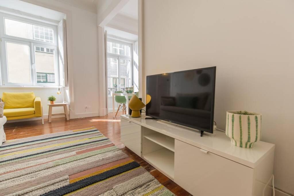 135 A - In Tranquil Flat In Alfama Near Se And Castle Apartamento Lisboa