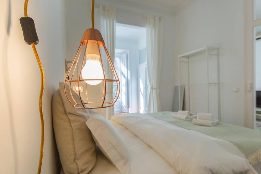 135 A - In Tranquil Flat In Alfama Near Se And Castle Apartamento