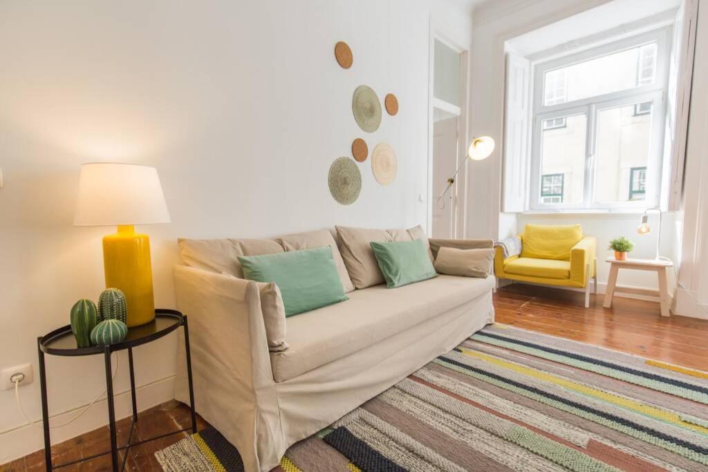 Apartamento 135 A - In Tranquil Flat In Alfama Near Se And Castle Lisboa
