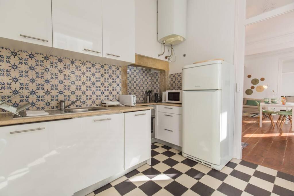 135 A - In Tranquil Flat In Alfama Near Se And Castle Apartamento Lisboa